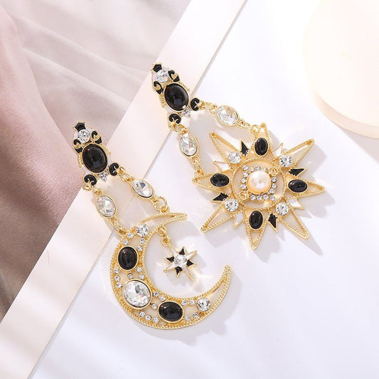 Retro Exaggerated Earrings For Women Rhinestone Pearl Moon $17.15 Dana Fashion Color: Star Moon Women's Accessories Product information: Treatment Process: Diamond Color: XINGX and Moon Applicable population: Female Material: Glass drill Pearl Shape: Star