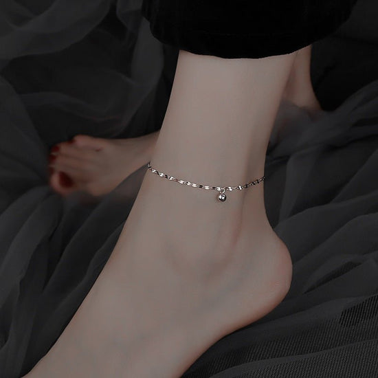 Retro Fashion Multi-layer Tassel Anklet For Women $15.00 Dana Fashion Color: 30909 Silver Single Women's Accessories Product information: Type: Anklet Color: 30801 Golden-single, 30801 silver-anklet, 31003 Golden-single, 2603 silver-single, 31002 Golden-s