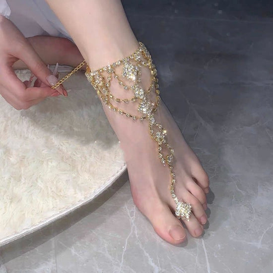 Retro Fashion Multi-layer Tassel Anklet For Women $15.00 Dana Fashion Color: 30910 Gold Single Women's Accessories Product information: Type: Anklet Color: 30801 Golden-single, 30801 silver-anklet, 31003 Golden-single, 2603 silver-single, 31002 Golden-sin