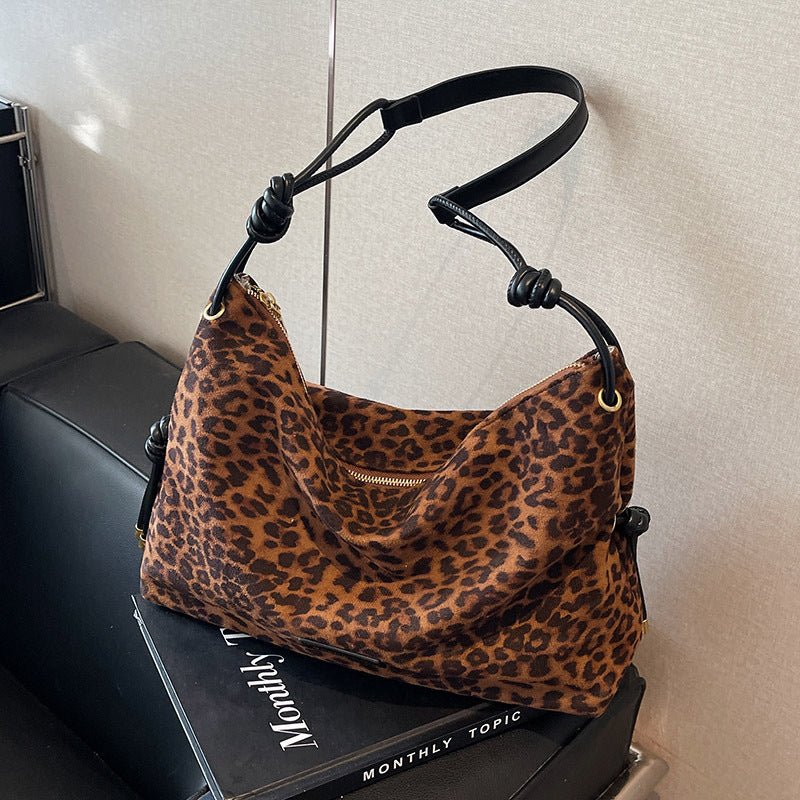Retro Frosted Leather Maillard Color Bag For Women $45.72 Dana Fashion Color: Black Women's Bags Product information: Color: black, brown, brown, leopard print black, Leopard's Spots coffee Hardness: medium and soft Material: PU Popular elements: sewing t