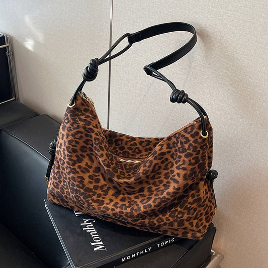 Retro Frosted Leather Maillard Color Bag For Women $45.72 Dana Fashion Color: Black Women's Bags Product information: Color: black, brown, brown, leopard print black, Leopard's Spots coffee Hardness: medium and soft Material: PU Popular elements: sewing t
