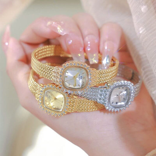 Retro Lucky Small Square Wheat Mini Watch $39.50 Dana Fashion Color: Champagne Gold Women's Accessories Product information: Color: Gold White, classic silver, champagne gold Thickness: 7mm Movement type: Quartz Crown type: Spiral crown Mirror material: m