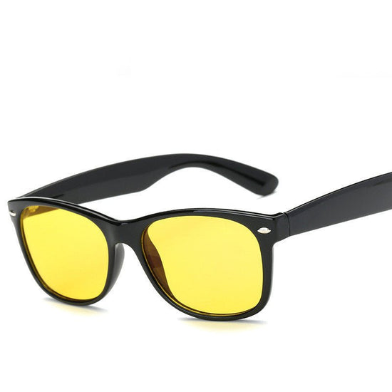 Retro Midin glasses frame $18.51 Dana Fashion Color: Bright black Women's Accessories Glasses structure: frame Whether it is polarized: No Lens material: TAC Style: Personality Frame material: plastic Visible light perspective rate: 99.9 (%)