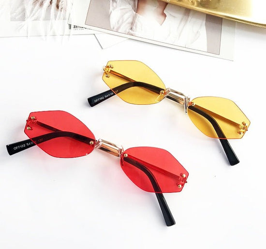 RETRO OVAL VINTAGE SUN GLASSES $23.46 Dana Fashion Color: Black Women's Accessories Lens material: resin Style: Vintage Frame material : metal