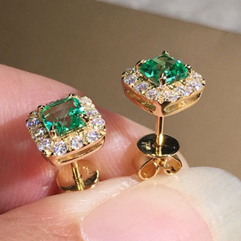 Retro Simple Basic Stud Earrings For Women $11.17 Dana Fashion Color: Green Women's Accessories Product information: Color: green Applicable population: Female Material: Copper Shape: Geometry Style: European and American Packing list: Earrings *1 pair Pr