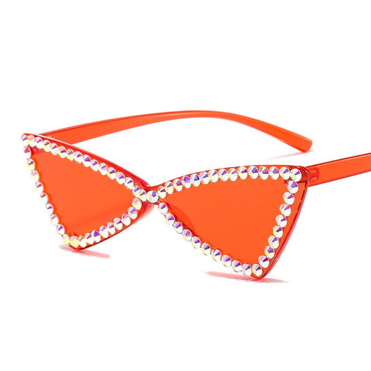 Retro Triangle Rimless Glasses Rhinestone Sunglasses Ladies Cat Eye Sunglasses $22.90 Dana Fashion Color: Blue Women's Accessories Product information Glasses structure: frame Lens material: PC Frame material: PC Lens color: red, yellow, purple, gray, lak