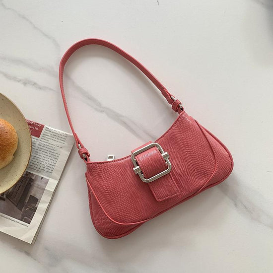 Retro Underarm High-grade Stitching Baguette Bag $59.50 Dana Fashion Color: Black Women's Bags Product information: Lining texture: Polyester Applicable scenarios: Daily matching Color: mud, blue, pink, black Outer bag type: Sandwich pocket Hardness: medi