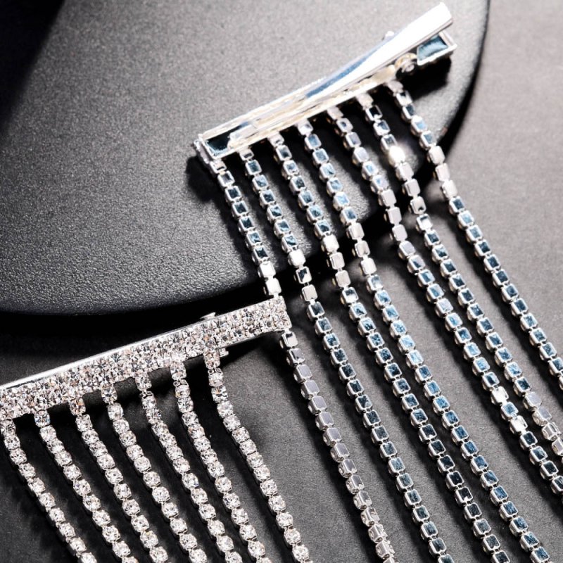 Rhinestone Multi-layer Barrettes Shining Hair Accessories $29.00 Dana Fashion Color: Gold Women's Accessories Product information: Treatment Process: Electroplating Color: silver, gold Applicable population: Female Material: Rhinestone Packing list: 1 * H