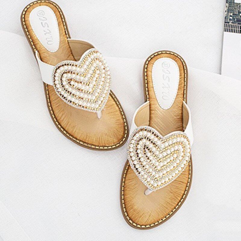 Rhinestone Pearl Women's Shoes Love Flip-flops Women $27.04 Dana Fashion Color: Apricot Size: 36 Women's shoes Product information: Pattern: heart-shaped Color: white, red, blue, black, pink, apricot, Green Heel height: low heel (1-3CM) Heel shape: Wedge
