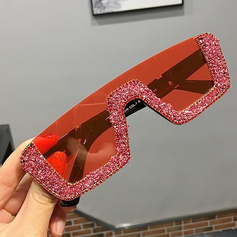 Rhinestone Square Sunglasses $29.00 Dana Fashion Color: Red Women's Accessories Glasses structure: frame Whether polarized light: No Lens material: PC Style: Personality Frame material: PC UV resistance level: UV400 Style: Universal Visible light perspect