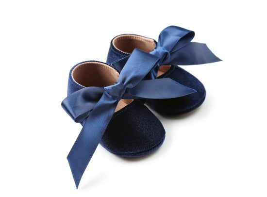 Ribbon Spring and Autumn Baby Princess Shoes Baby Shoes Soft Slip Toddler Shoes Baby Shoes $16.50 Dana Fashion Color: Blue Size: 11cm Baby & Mother US EUR UK AUS JPN KOR 7 23 6 6 140 140 7.5 23.5 6.5 6.5 143 143 8 24 7 7 146 146 8.5 24.5 7.5 7.5 152 152 9
