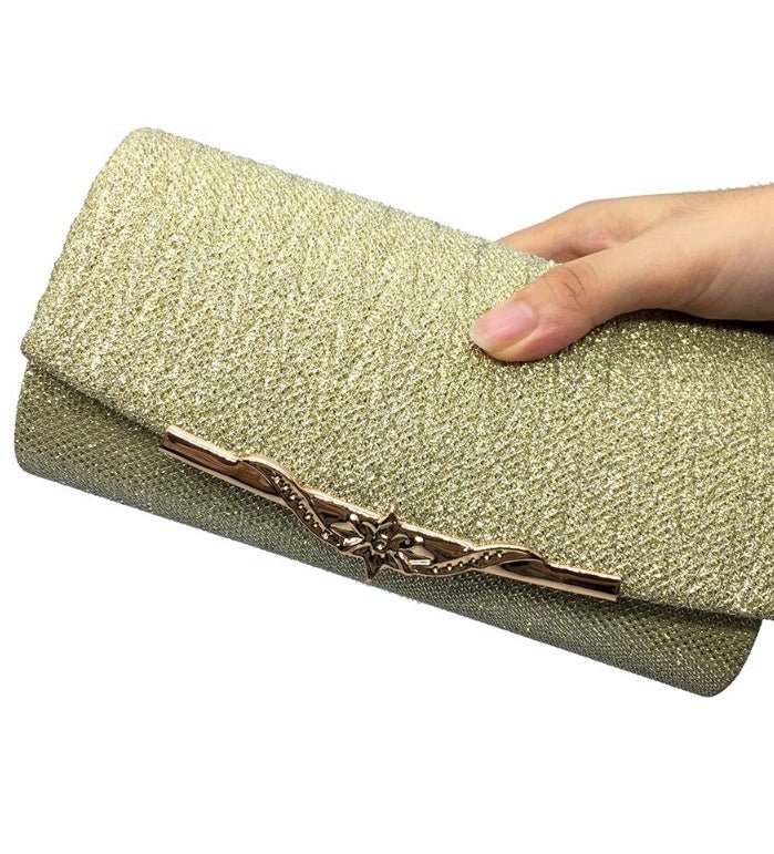 rls Wedding Clutches Handbag Chain Shoulder Bag Bolsas Mujer $31.01 Dana Fashion Color: Gold Women's Bags Brand: Liang ying Type: Women evening bag Function: Phone/ Pockets/ Make up Weight : 200g Size: 20 cm x 10 cm x 6 cm/7.87 x 3.93 x 2.36inch Chain len
