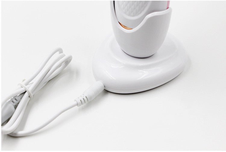 Rotary Silicone Cleansing Device $116.36 Dana Fashion Color: Blue Beauty Tools Function: Ultrasound Product Features: Face Wash Silicone Hair Brush Gear: 2 gears Working method: electric rotation Color: Blue (rechargeable), pink (rechargeable)