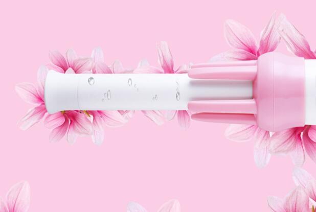 Rotating curling iron $56.31 Dana Fashion Color: With box Model: EU Beauty Tools Applicable hair: wet and dry Thermal conductor material: tourmaline ceramic Thermal conductor diameter: 21mm-30mm Temperature control adjustment: 1 paragraph Best modeling ti