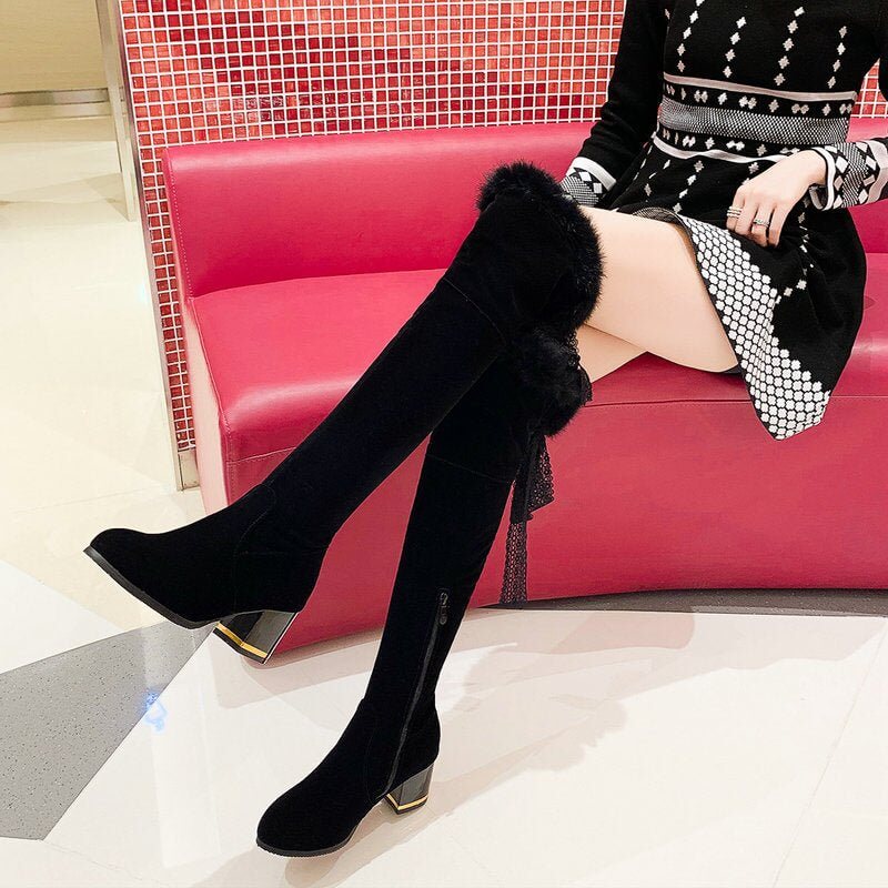 Round Head Chunky Heel Super High Heel Thick Fur Lining Autumn And Winter New Women's High Boots $85.90 Dana Fashion Color: Black Size: 34 Women's shoes Product information: Pattern: solid color Color: Black Heel height: super high heel (above 8CM) Sock l