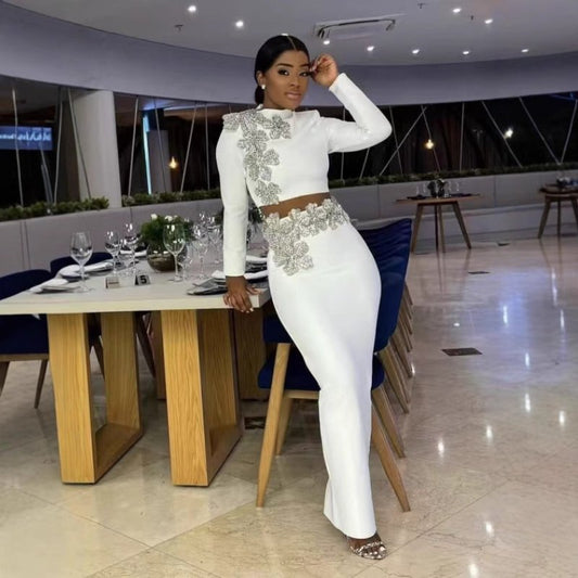 Round Neck Long Sleeve Short Top Long Skirt $199.90 Dana Fashion Color: Black Size: L Women's clothing Product information: Pattern: Flowers Fabric name: Cotton polyester Color: white, black, red Sleeve type: regular sleeve Main fabric composition: Cotton