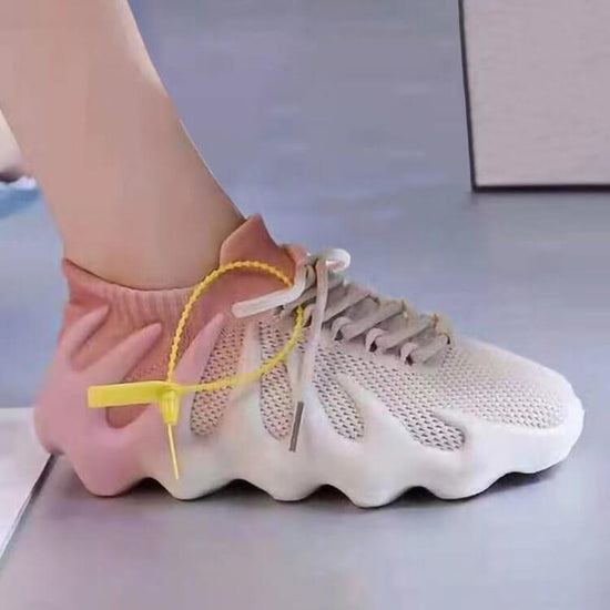 Round Toe Lace Up Breathable Sneakers $39.50 Dana Fashion Color: Black Size: 35 Women's shoes Product information: Lining material: Mesh Upper height: low top Heel height: low heel (1-3CM) Heel shape: Horseshoe heel Size: 35, 36, 37, 38, 39, 40, 41, 42, 4