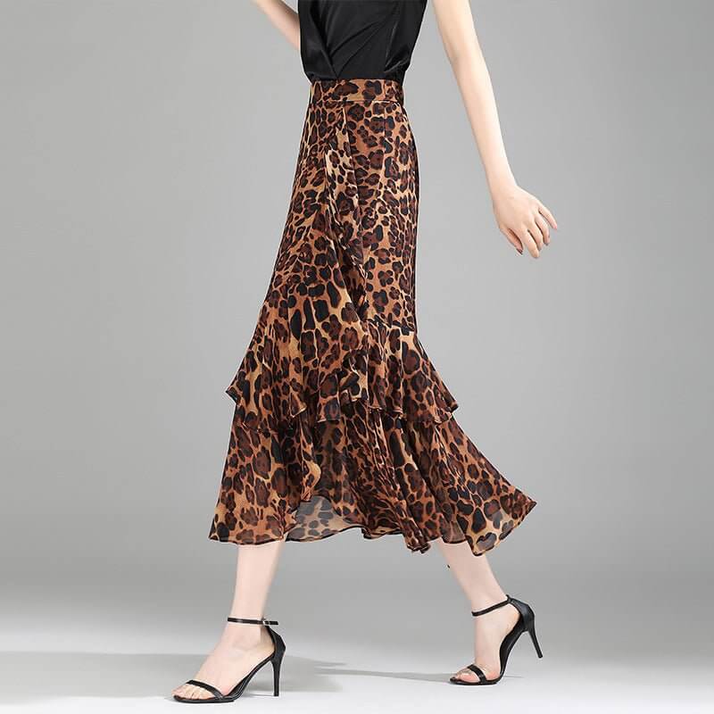 Ruffled Chiffon High Waist Skirt $50.90 Dana Fashion Color: Black Size: 4XL Women's clothing Product information: Pattern: Leopard print Fabric name: chiffon Skirt-type: asymmetric skirt Color: large leopard-print, leopard print, flower, black, red, brown