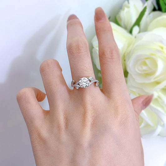 S925 Silver Classic 1 Karat Ring $69.50 Dana Fashion Color: White Size: No 5 Women's Accessories Product information: Treatment Process: Diamond Color: White Size: No. 5, No. 6, No. 7, No. 8, No. 9 Style: Women's Material: Silver Shape: Geometric Popular