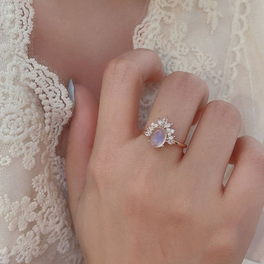 S925 Sterling Silver Oval Moonstone Micro Rhinestone Ring $39.00 Dana Fashion Color: MOON JZ100 Size: No 6 Women's Accessories Product information: Type: Ring Treatment Process: Electroplating Color: MOON-JZ-100-1-AA Moonstone, MOON-JZ-100 white opal, MOO