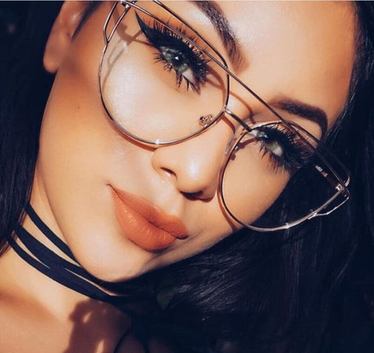 Saya Girls Sunglasses Glasses Women $44.26 Dana Fashion Color: Black Women's shoes Product information: Lens material: resin Frame Material: Plate Glasses structure: full frame Style: individual Color: gold frame, black, brown Packing list: Glasses*1