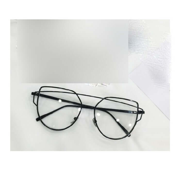 Saya Girls Sunglasses Glasses Women $44.26 Dana Fashion Color: Black Women's shoes Product information: Lens material: resin Frame Material: Plate Glasses structure: full frame Style: individual Color: gold frame, black, brown Packing list: Glasses*1