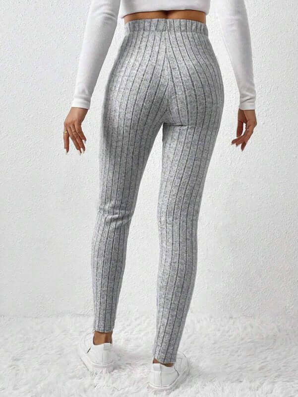 Seamless Yoga Pants Hip-lifting Breathable $48.59 Dana Fashion Color: Gray Size: L Women's clothing Product information: Color: Gray Size: S,M,L,XL Fabric name: 210g 12*4 sunken stripe sanding Applicable scenarios: running sports, fitness equipment, fitne