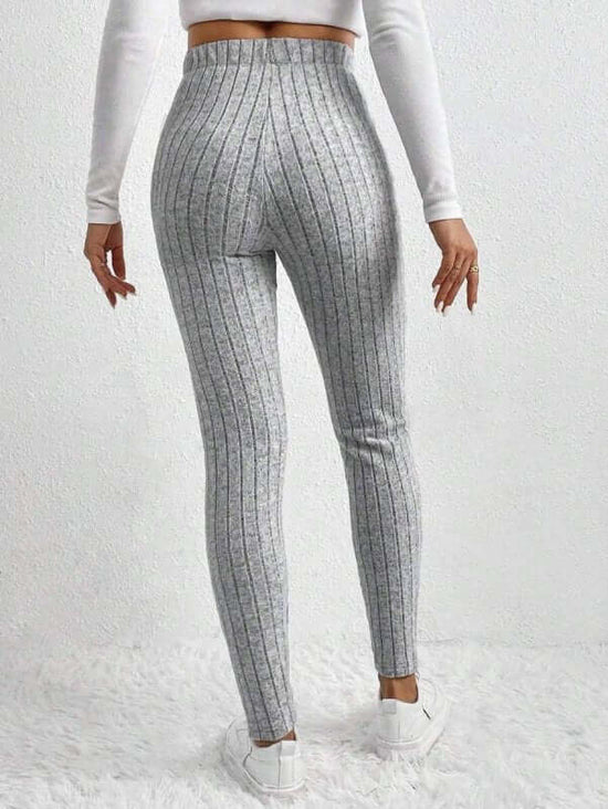 Seamless Yoga Pants Hip-lifting Breathable $48.59 Dana Fashion Color: Gray Size: L Women's clothing Product information: Color: Gray Size: S,M,L,XL Fabric name: 210g 12*4 sunken stripe sanding Applicable scenarios: running sports, fitness equipment, fitne