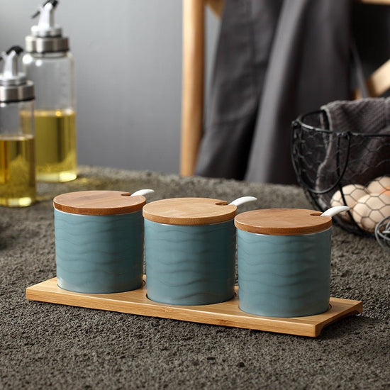 Seasoning Jar Seasoning Bottle Salt Monosodium Glutamate Seasoning Box Set Household $37.90 Dana Fashion Color: Straight corrugated green Dana's Kitchen Product information: Whether to import: No Material: Ceramic Types of seasonings that can be loaded: v