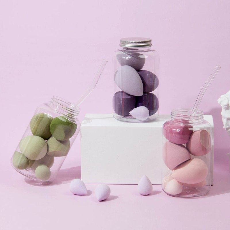 Set of 7 Beauty and Eggs $29.00 Dana Fashion Color: Green makeup Features: 1. Wet and dry, the volume becomes larger after soaking in water, which can reduce the situation of edible powder. 2. There are obvious pores on the surface of the imported sponge,
