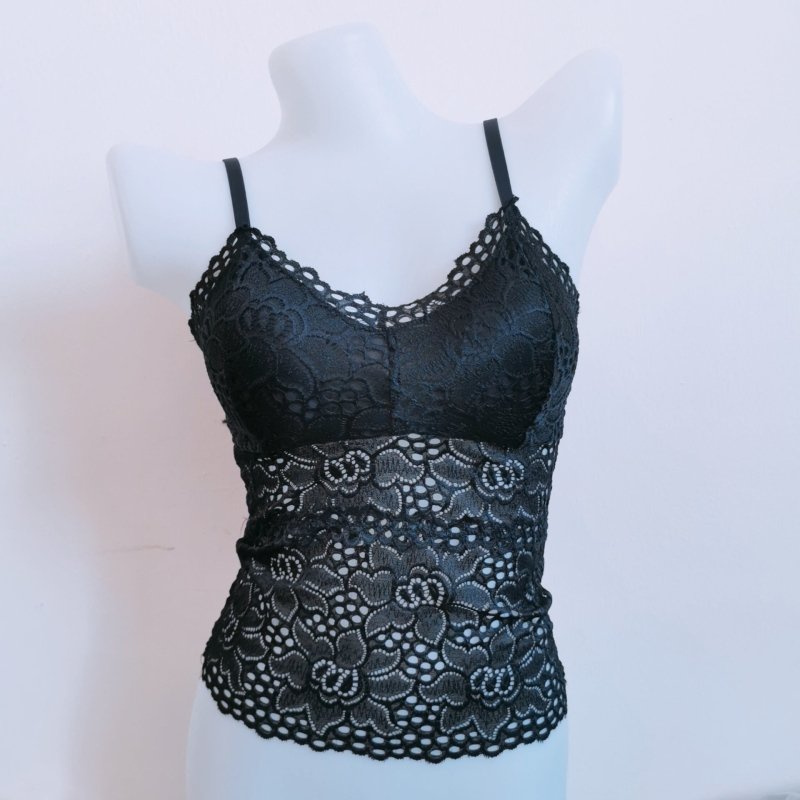 Sexy lace tube top underwear women $31.99 Dana Fashion Color: Black Size: One size Women's clothing Fabric name: Spandex/Lycra Main fabric composition: nylon/nylon Main fabric ingredient content: 89 (%) Product Category: Wrapped Chest/Tube Function: beaut