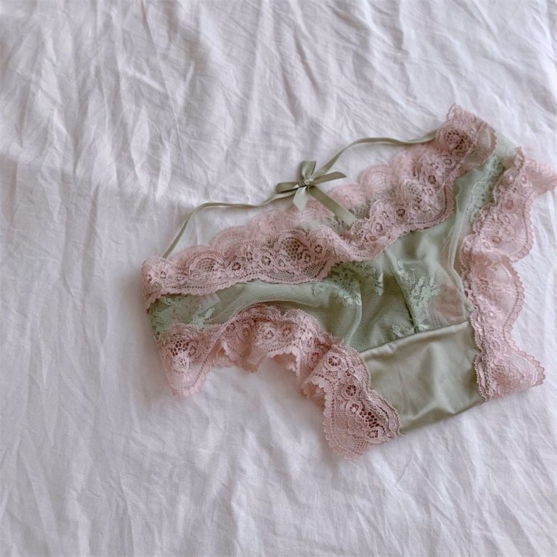 Sexy Lace Underwear Women Girl Student Underwear Pure Cotton Crotch Briefs $14.40 Dana Fashion Color: Black Size: Average Size Women's clothing Product information: Pattern: solid color Weaving: knitting Fabric name: lace Color: black, white, green, pink