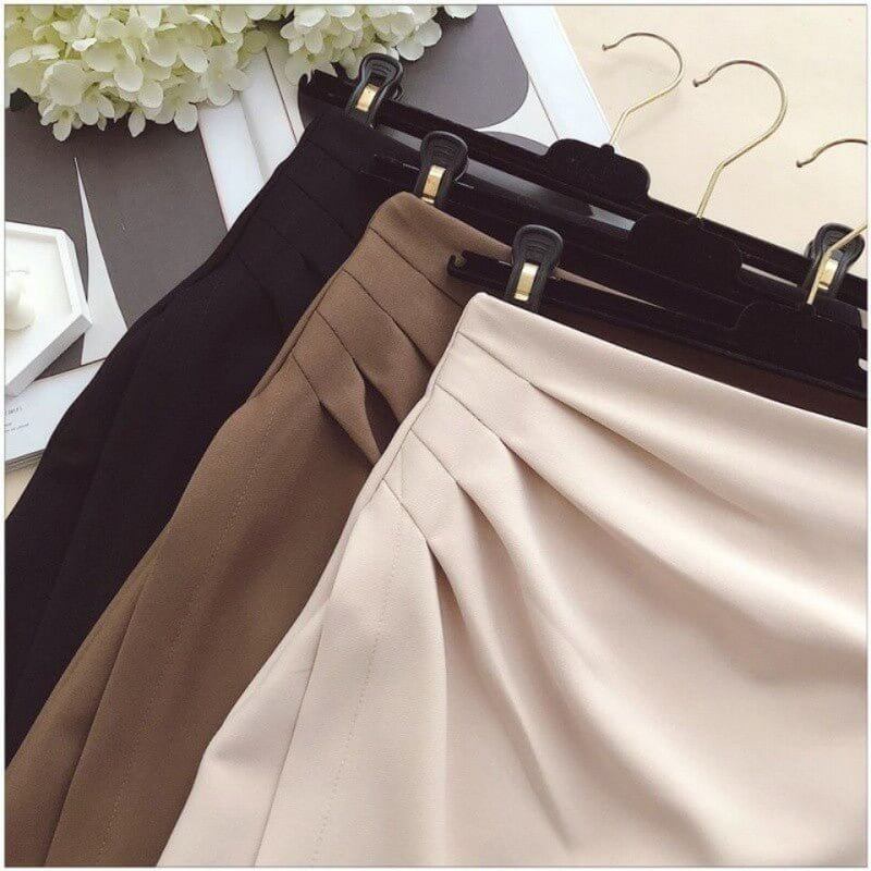 Sexy Pleated High Waist Look Taller Slimming Sheath Skirt $33.50 Dana Fashion Color: Apricot Size: 2XL Women's clothing Product information: Skirt type: hip skirt Color: white, black, khaki, apricot Main fabric composition: Polyester (polyester fiber) Siz