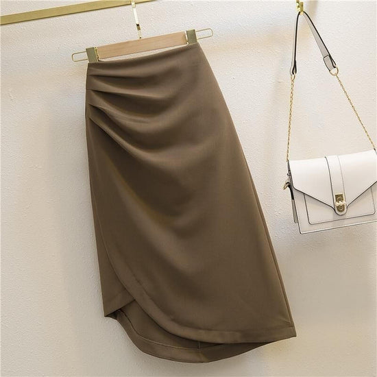 Sexy Pleated High Waist Look Taller Slimming Sheath Skirt $33.50 Dana Fashion Color: Khaki Size: 2XL Women's clothing Product information: Skirt type: hip skirt Color: white, black, khaki, apricot Main fabric composition: Polyester (polyester fiber) Size: