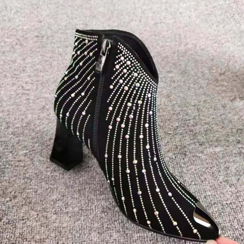 Short Boots Autumn And Winter New Plus Velvet Pointed $41.50 Dana Fashion Color: Black Size: 35 Women's shoes Product information: Pattern: solid color Lining material: artificial plush Color: Black Heel height: flat heel Socks length: Middle calf Heel sh