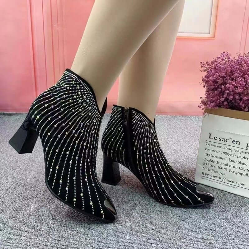 Short Boots Autumn And Winter New Plus Velvet Pointed $41.50 Dana Fashion Color: Black Size: 35 Women's shoes Product information: Pattern: solid color Lining material: artificial plush Color: Black Heel height: flat heel Socks length: Middle calf Heel sh