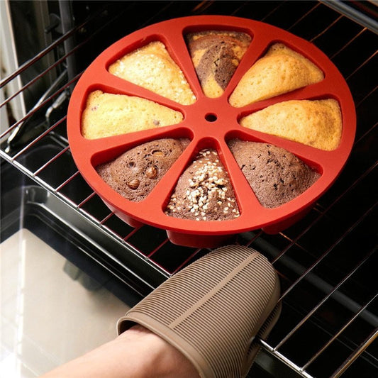 Silicone cake mold $15.00 Dana Fashion Color: Green Dana's Kitchen Product details 1.Material: Silicone 2.Size:7 * 4.5cm 4.Tempeture: -30 - +200 Degrees Celsius 5.Long-lasting durability,Easy to use and clean for decorating sweety cooking 6.Packaging: Pac