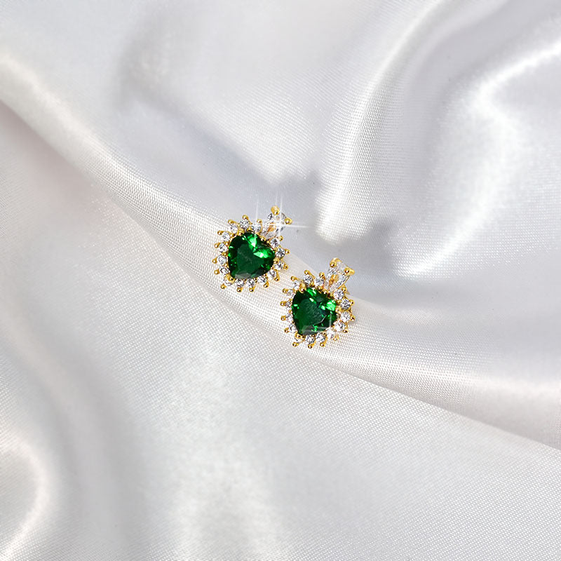 Simple Elegant Necklace Beccarite Inlaid Titanium Steel Clavicle Chain $19.00 Dana Fashion Color: Ear Studs Women's Accessories Product information: Treatment Process: Diamond Color: heart-shaped stud earrings green zirconium s1, heart-shaped necklace gre
