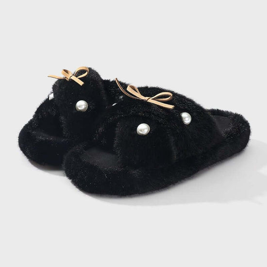 Simple Fashion Fur Hyoma Warm Non-slip Cotton Slippers $54.50 Dana Fashion Color: Cloud White Size: 36or37 Women's shoes Product information: Color: Cloud White, obsidian black, khaki Heel shape: flat heel Size: 36/37 (35/36 feet recommended),38/39 (37/38