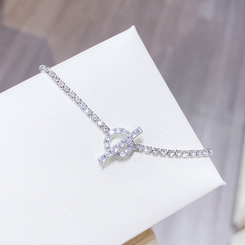Simple Personality Bracelet Fashion Zircon Crystal Bracelet For Women $28.52 Dana Fashion Color: S018 Silver Women's Accessories Product information: Treatment Process: Electroplating Color: Silver S018 Style: Women's Material: Copper Shape: Geometric Pac