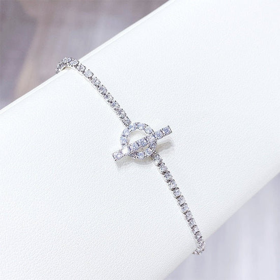 Simple Personality Bracelet Fashion Zircon Crystal Bracelet For Women $28.52 Dana Fashion Color: S018 Silver Women's Accessories Product information: Treatment Process: Electroplating Color: Silver S018 Style: Women's Material: Copper Shape: Geometric Pac