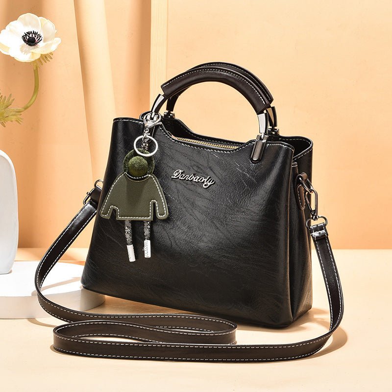 Simple Retro Small Handbag Women $52.73 Dana Fashion Color: Black Women's Bags Product information: Lining texture: polyester cotton Applicable scenario: Daily matching Color: wine red, green, black, light blue, khaki, Brown Outer bag type: slit pocket Ha