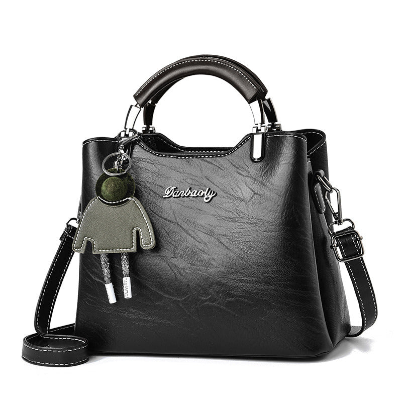 Simple Retro Small Handbag Women $52.73 Dana Fashion Color: Black Women's Bags Product information: Lining texture: polyester cotton Applicable scenario: Daily matching Color: wine red, green, black, light blue, khaki, Brown Outer bag type: slit pocket Ha