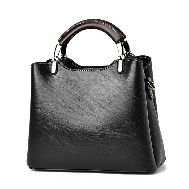 Simple Retro Small Handbag Women $52.73 Dana Fashion Color: Black Women's Bags Product information: Lining texture: polyester cotton Applicable scenario: Daily matching Color: wine red, green, black, light blue, khaki, Brown Outer bag type: slit pocket Ha