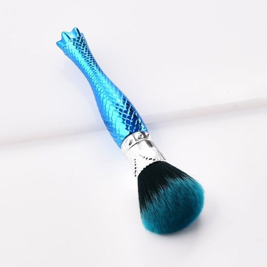 Single makeup brush makeup tool blue $14.39 Dana Fashion Color: Demon blue makeup Product Category: Makeup Brushes Bristle material: nylon Brush package type: OPP Brush handle material: plastic Brush handle specifications: portable 15*5*5 15*5*5 15*5*5