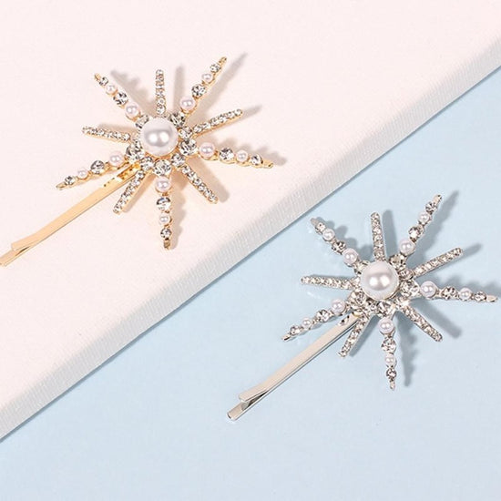 Six-pointed Star Shape Rhinestone Clip $11.15 Dana Fashion Color: Gold Women's Accessories Product information: Style: Women's Color: gold, silver Material: Alloy Packing list: Hair clip x1 Product Image:
