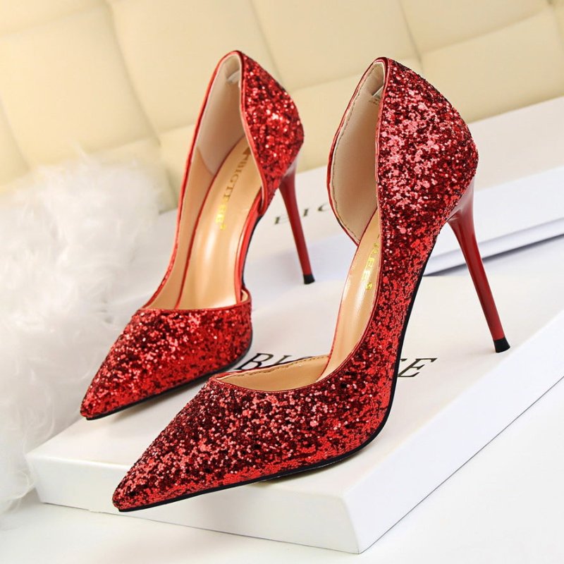 Skinny Women's Shoes Stiletto Heel Shallow Mouth Pointed Side Hollow-out Sequin $44.17 Dana Fashion Color: Red Size: 34 Women's shoes Product information: Pattern: solid color Lining material: imitation leather Color: white, red, black, blue, gold, silver