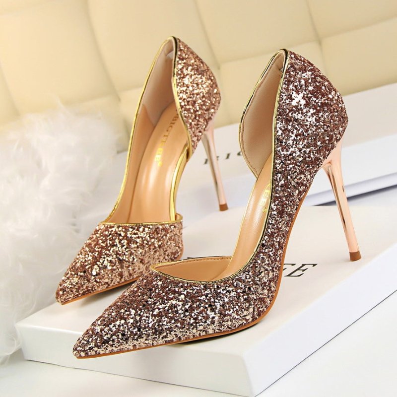 Skinny Women's Shoes Stiletto Heel Shallow Mouth Pointed Side Hollow-out Sequin $44.17 Dana Fashion Color: Champagne Size: 34 Women's shoes Product information: Pattern: solid color Lining material: imitation leather Color: white, red, black, blue, gold,