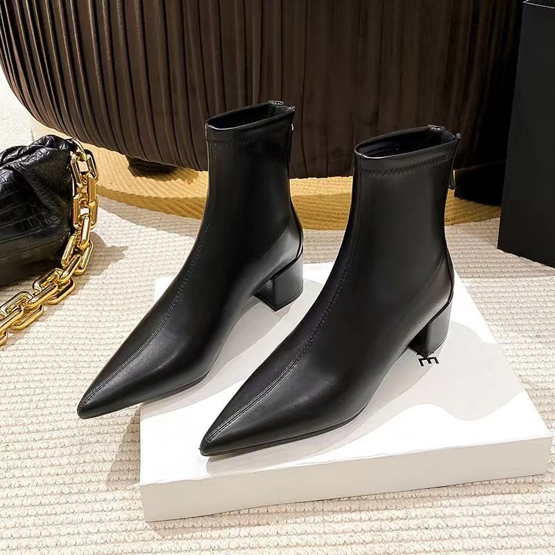 Slimming Chunky Heel All-matching Martin Female Boots $43.96 Dana Fashion Color: Apricot Size: 35 Women's shoes Product information: Color: Black with velvet lining, beige, fleece lining, white with fleece lining Heel height: mid heel (3-5CM) Sock length: