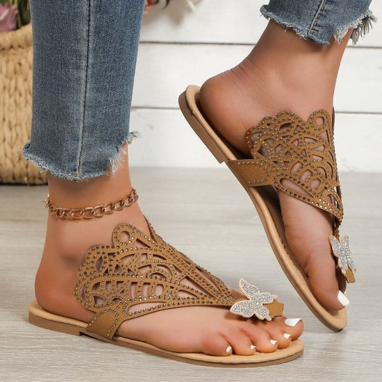 Slip-on Flip-toe Sandals Women's Rhinestone Hollow Flat-heeled Slippers $59.00 Dana Fashion Color: Black Size: 35 Women's shoes Product information: Lining material: pu Color: Black, Gold Shoe Upper material: pu Size: 35, 36, 37, 38, 39, 40, 41, 42, 43, 4